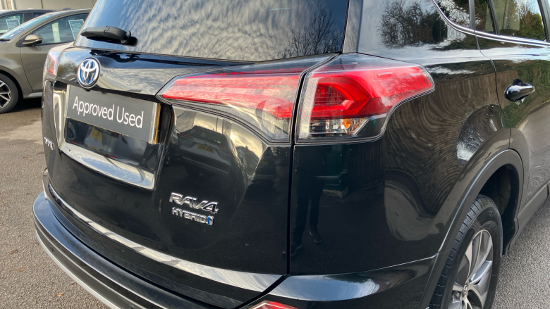 Toyota RAV4 2.5 VVT-i Hybrid Business Ed Plus TSS 5dr CVT 2WD Hybrid Estate